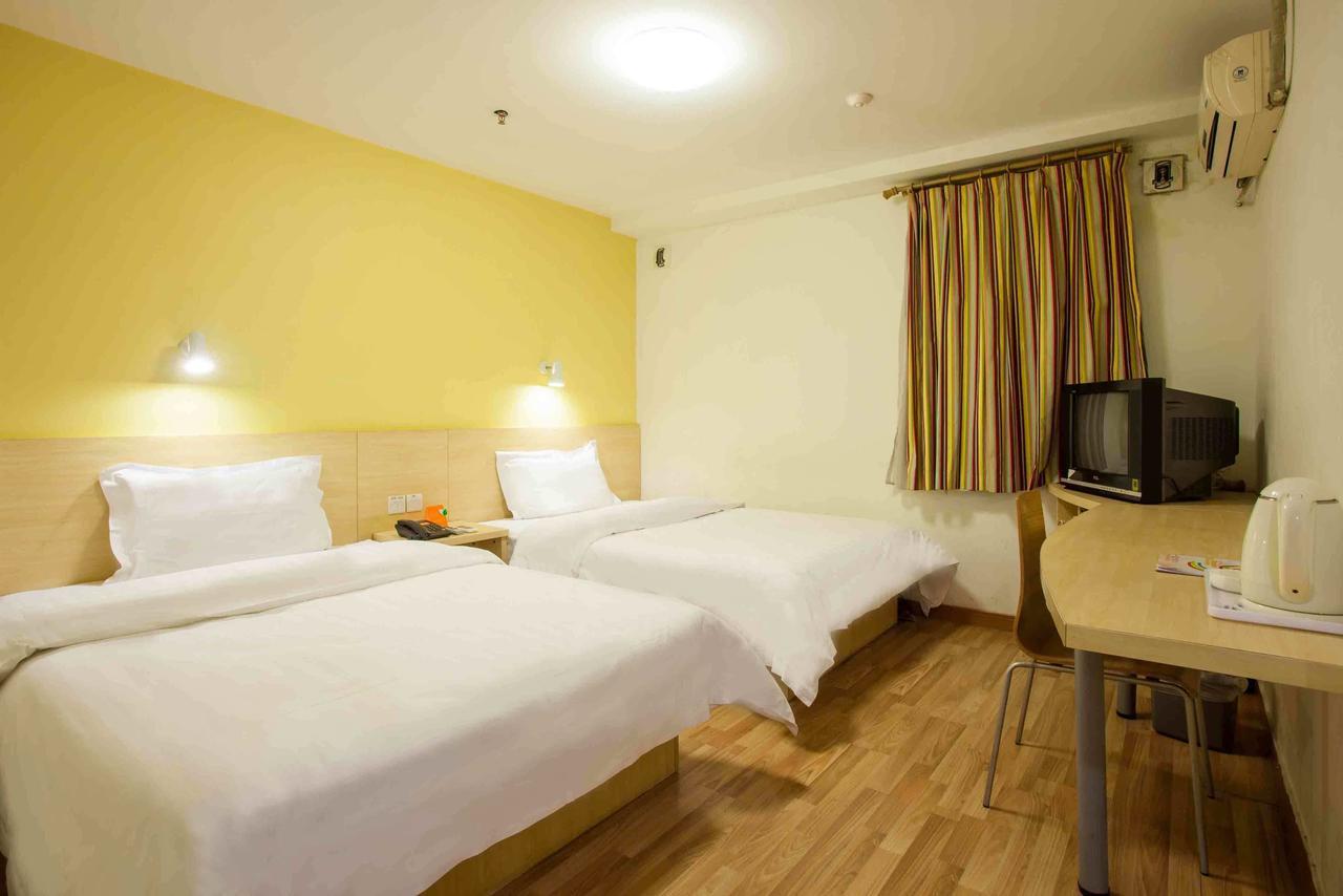 7Days Inn West Liaoyang Road Carrefour Qingdao Exterior foto